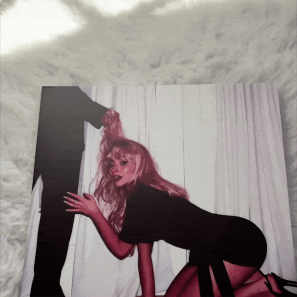 Preventa: Man's Best Friend D2C Luxe Packaging LP - Sabrina carpenter